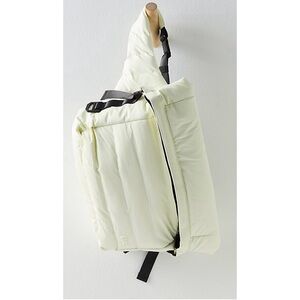 Rains NIB Bator Puffer Bum Bag - Foam